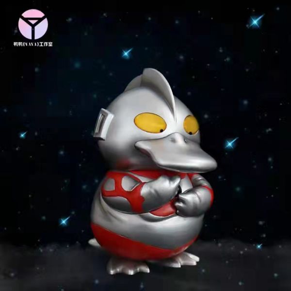Psyduck cos Ultraman - Pokemon