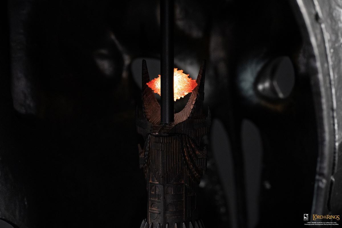 Lord of the Rings - Dark Lord Sauron/Sauron Helmet/Crown Statue 