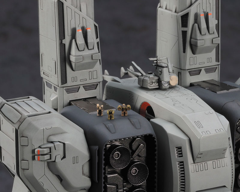 Macross: Do You Remember Love? 1/4000 SDF-1 Macross Ship Storm Attacker Mode Movie Ver