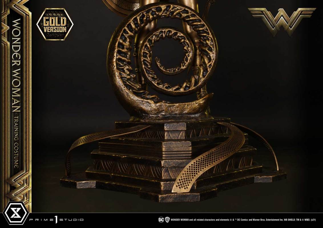 Wonder Woman Gold Sculpture Edition