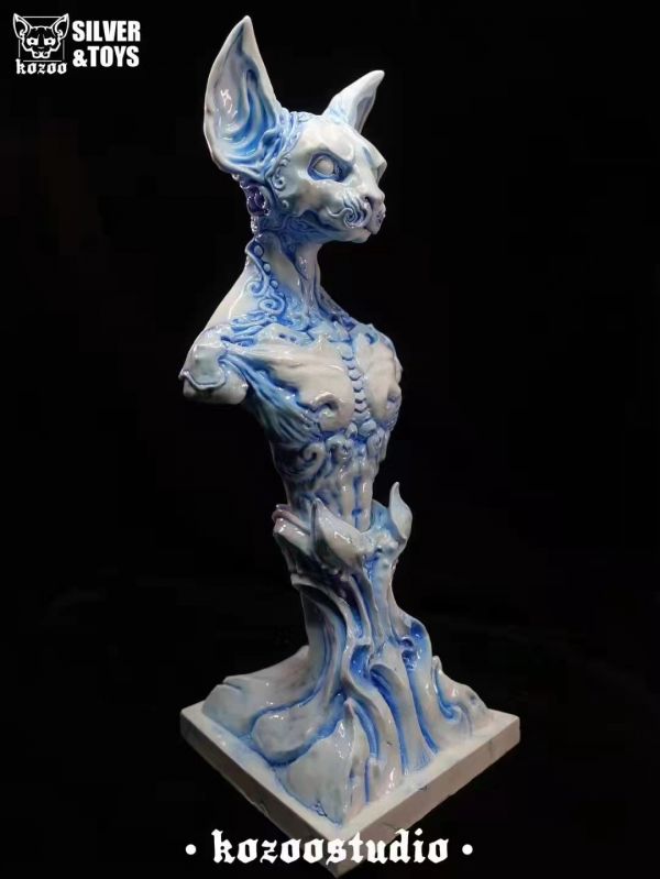 Sphinx [White color]