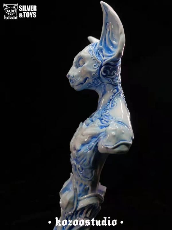 Sphinx [White color]