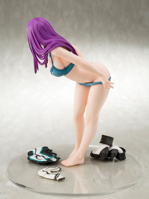 World's End Harem - Mira Suou -in fascinating negligee- 1/6