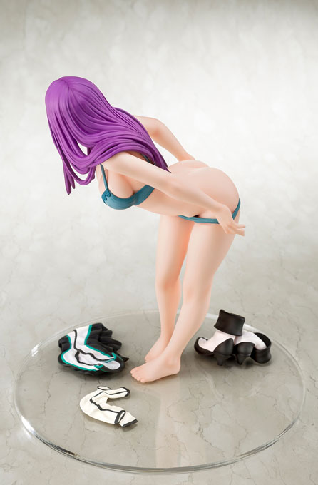 World's End Harem - Mira Suou -in fascinating negligee- 1/6