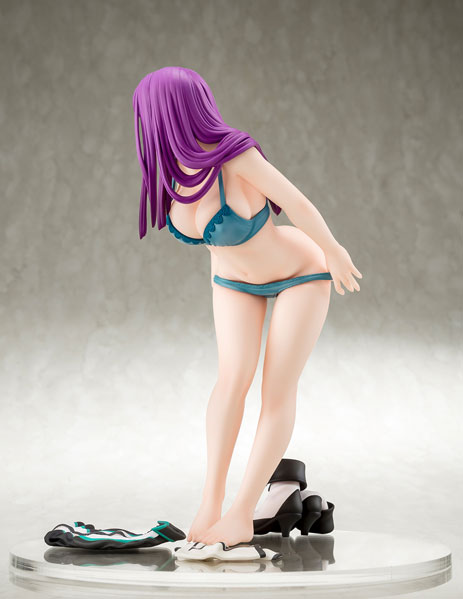 World's End Harem - Mira Suou -in fascinating negligee- 1/6