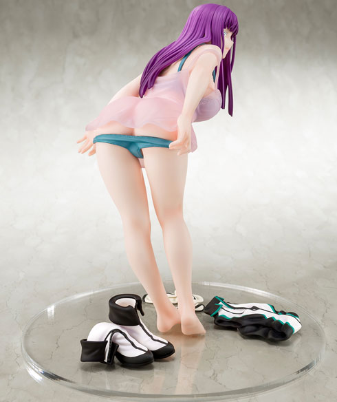 World's End Harem - Mira Suou -in fascinating negligee- 1/6