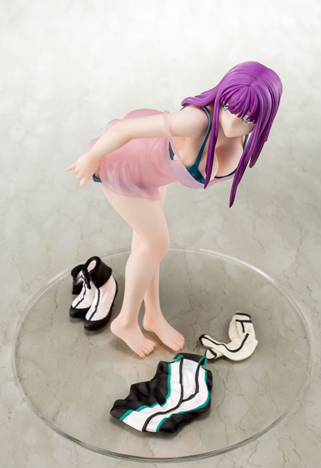 World's End Harem - Mira Suou -in fascinating negligee- 1/6
