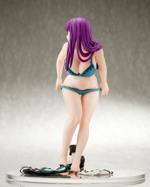 World's End Harem - Mira Suou -in fascinating negligee- 1/6