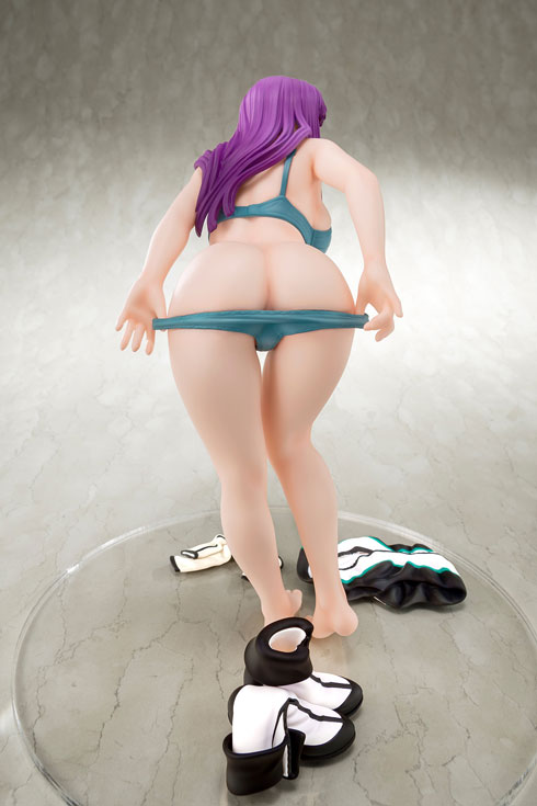 World's End Harem - Mira Suou -in fascinating negligee- 1/6