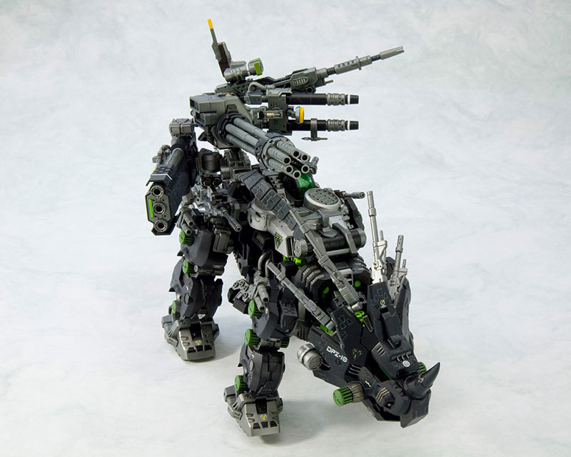 HMM ZOIDS 1/72 DPZ-10 Dark Horn