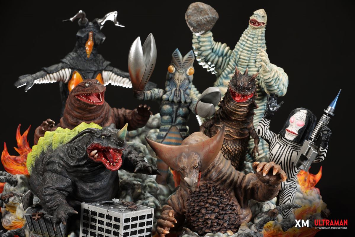 Ultraman VS Kaiju 30cm