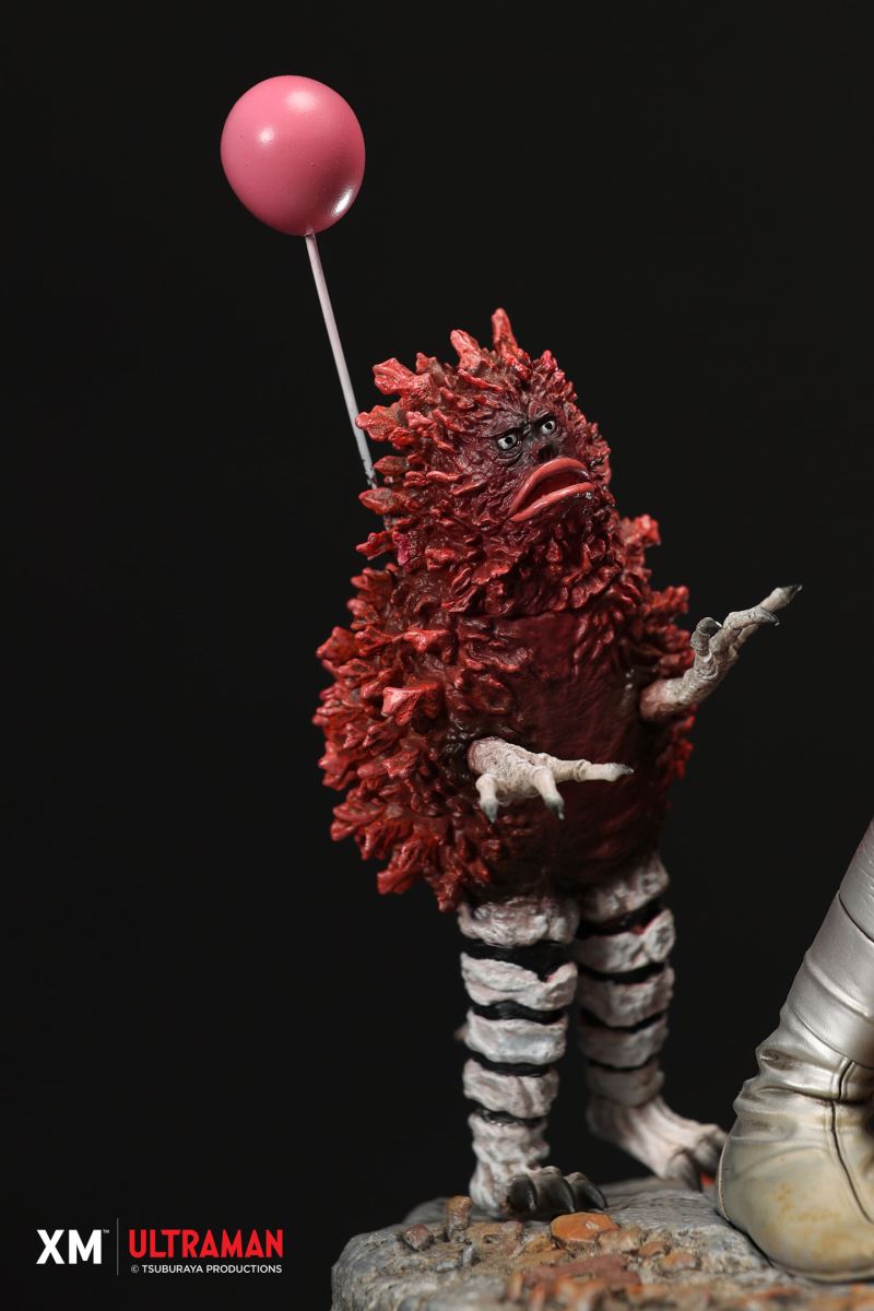 Ultraman VS Kaiju 30cm