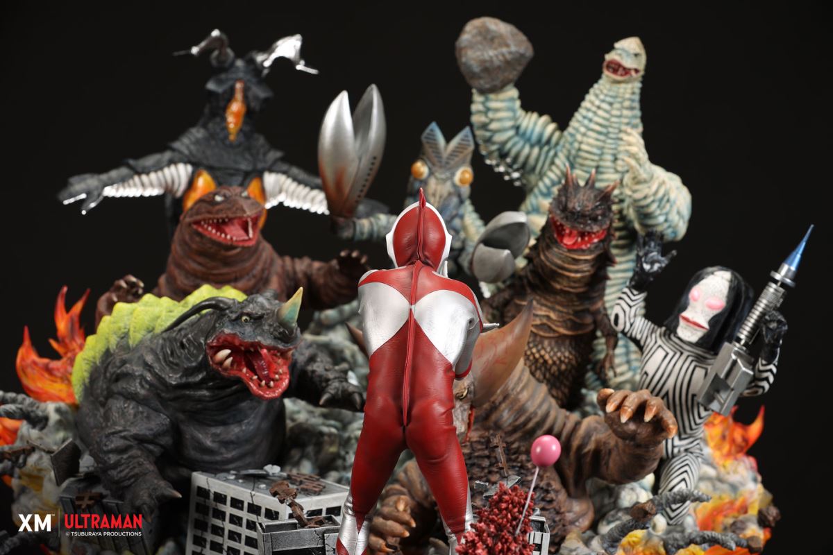 Ultraman VS Kaiju 30cm