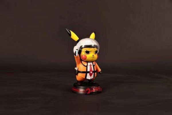 Pikachu cosplay Hayata