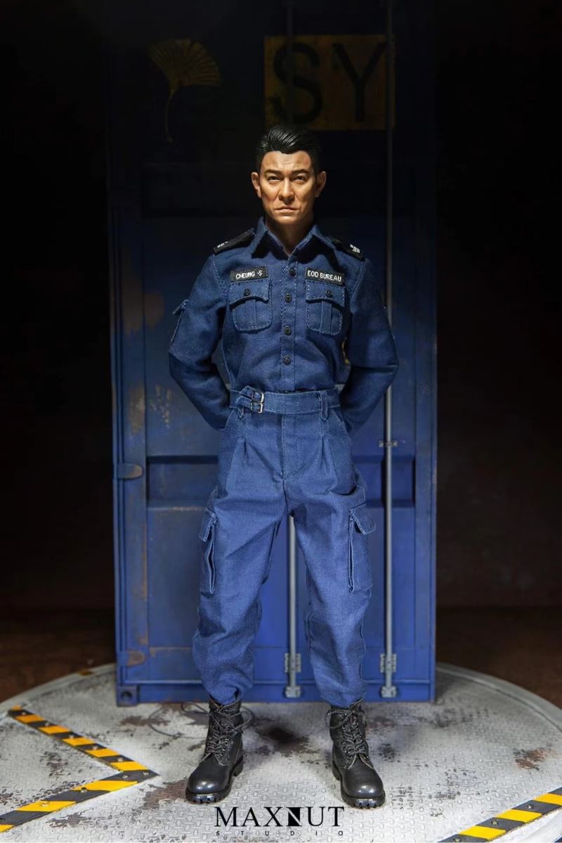 EOD Bomb Disposal Specialist 1/6