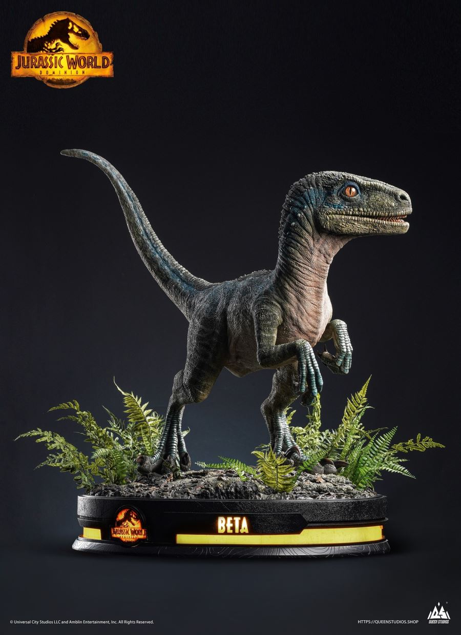 Jurassic World Dominion: Beta Life-Size Statue