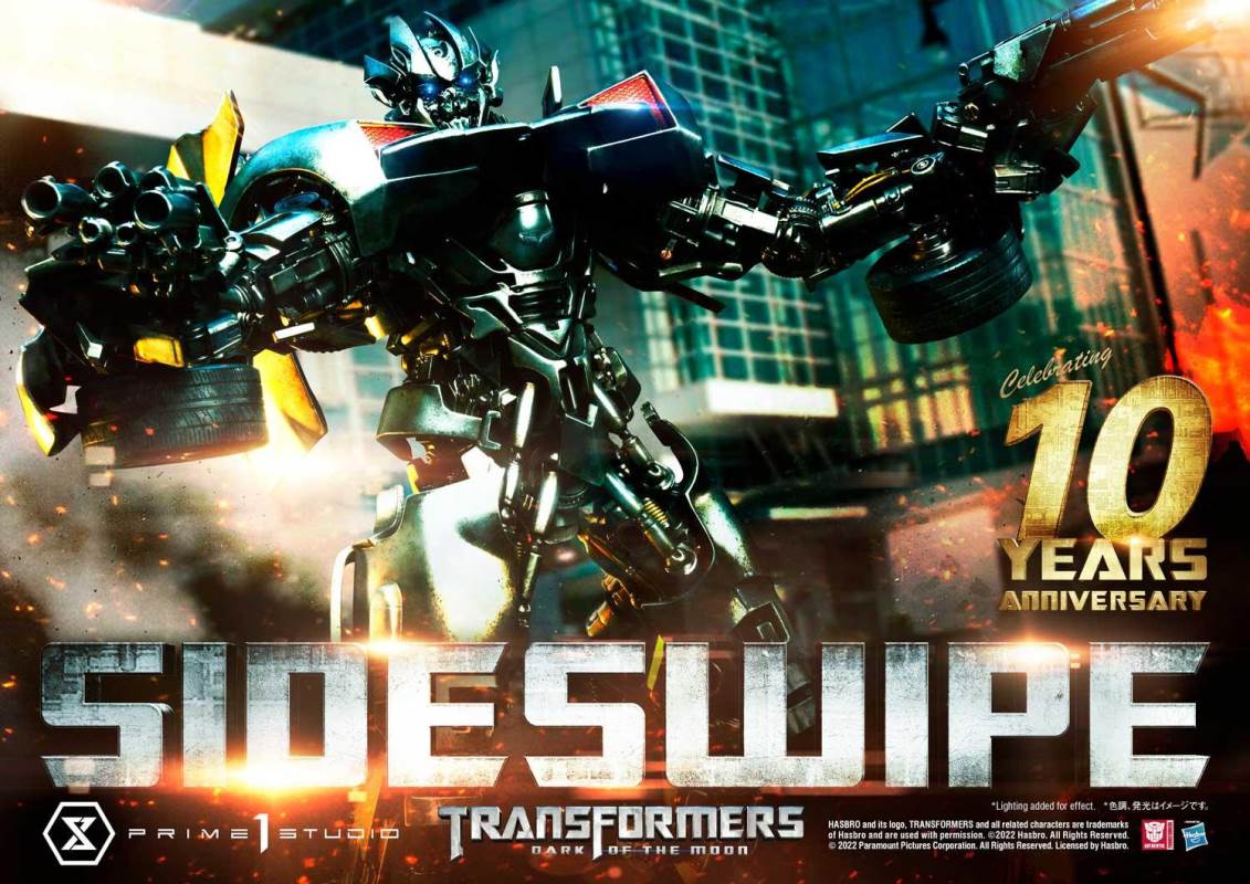 Transformers: Dark of the Moon (Film) Sideswipe DX