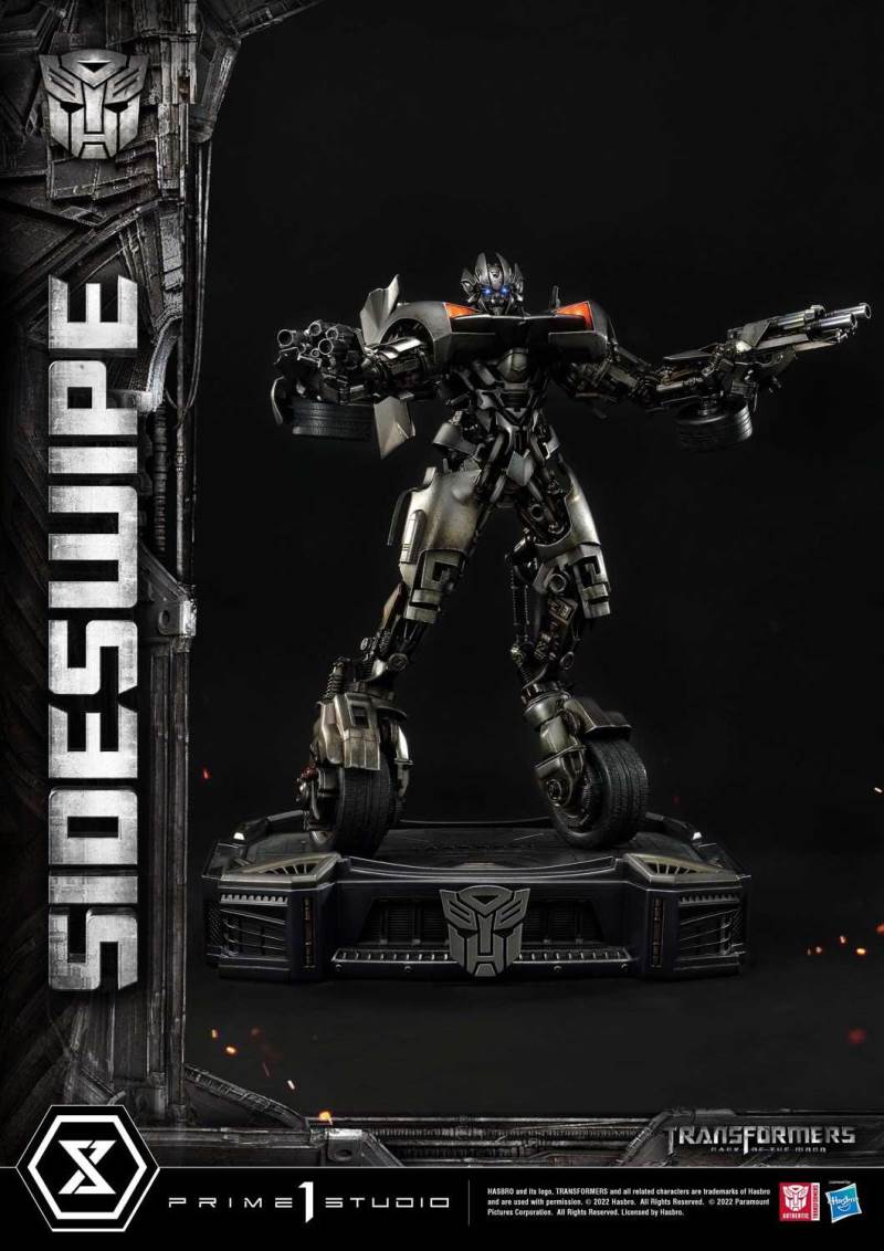 Transformers: Dark of the Moon (Film) Sideswipe DX