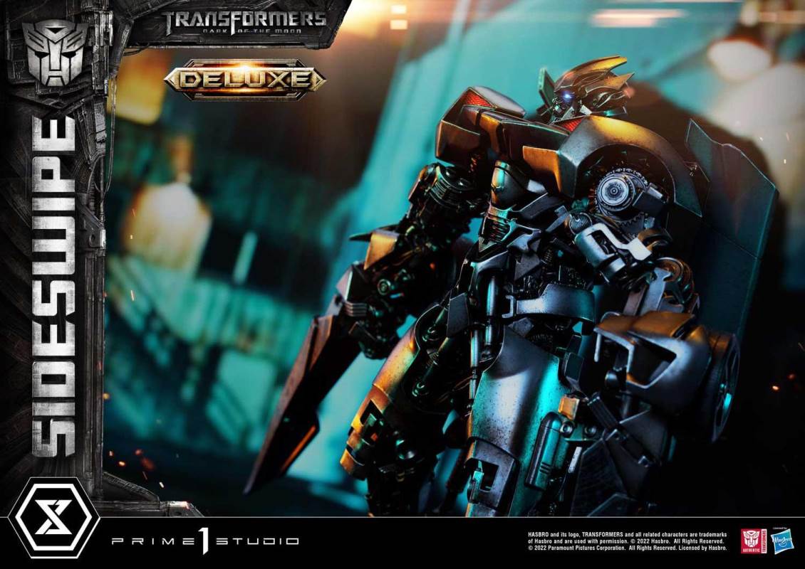Transformers: Dark of the Moon (Film) Sideswipe DX