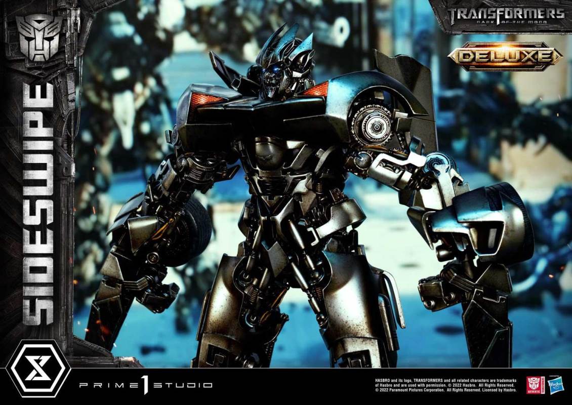 Transformers: Dark of the Moon (Film) Sideswipe DX