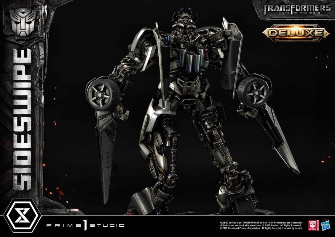 Transformers: Dark of the Moon (Film) Sideswipe DX
