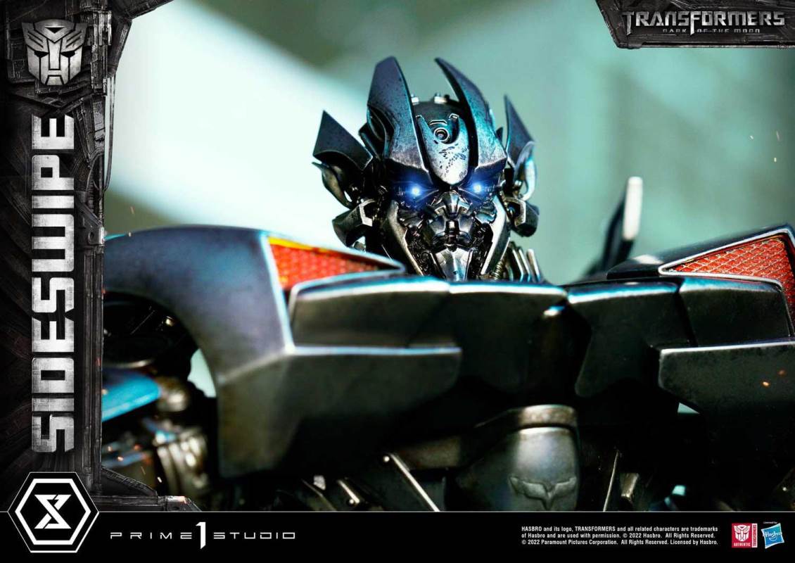 Transformers: Dark of the Moon (Film) Sideswipe DX