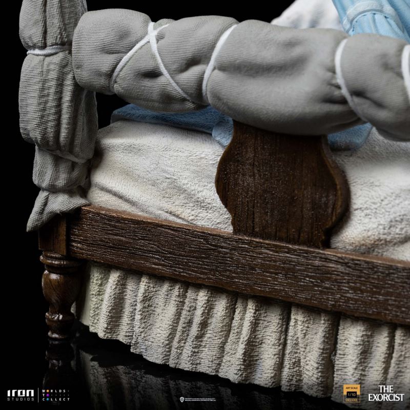 Possessed Regan McNeil Deluxe - The Exorcist - Art Scale 1/10