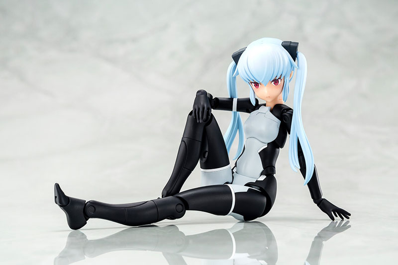 Megami Device Collaboration Busou Shinki TYPE EVIL STRARF 1/1