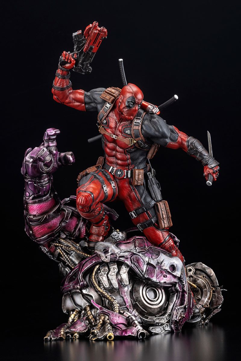 Deadpool FINE ART STATUE Signature Series Feat. Kucharek Brothers