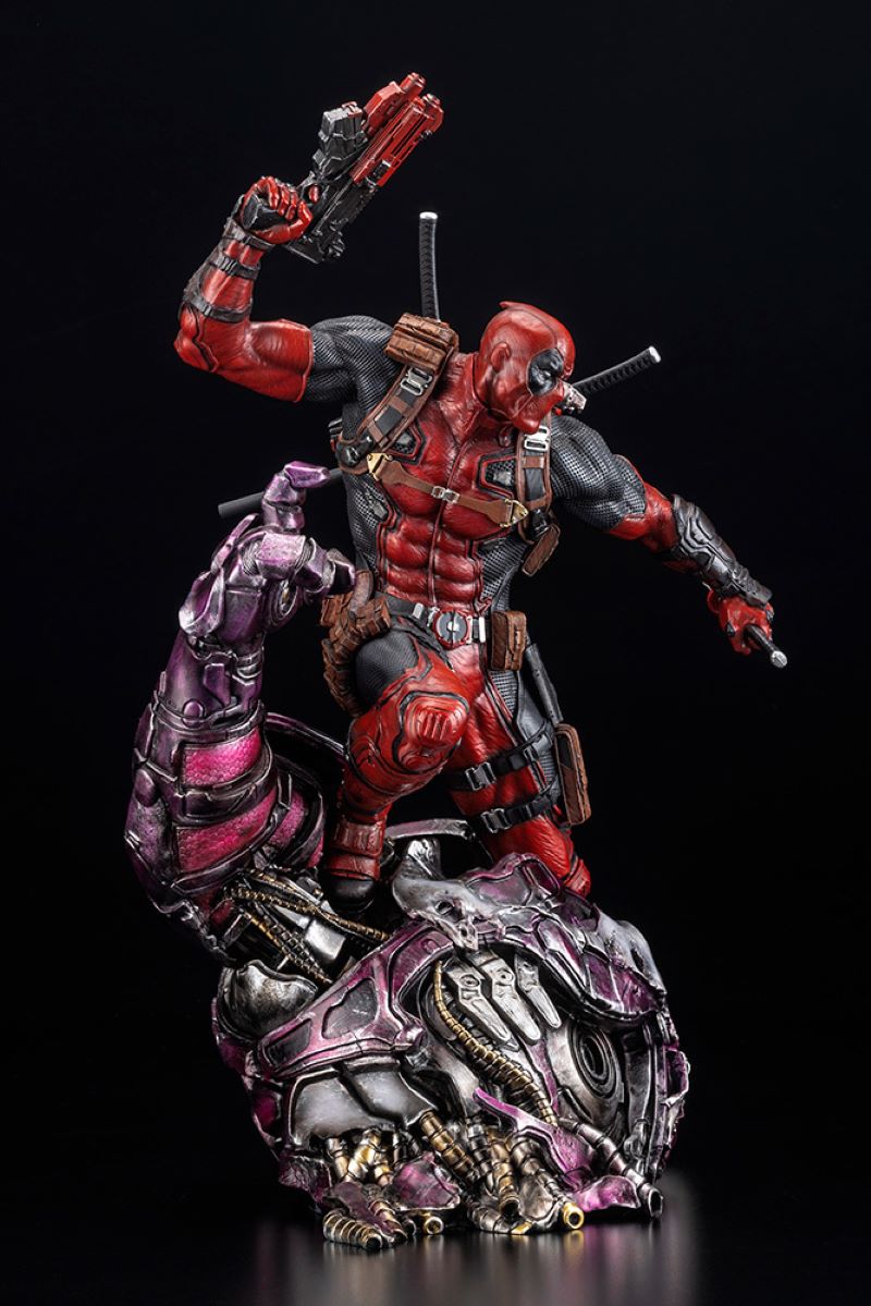 Deadpool FINE ART STATUE Signature Series Feat. Kucharek Brothers