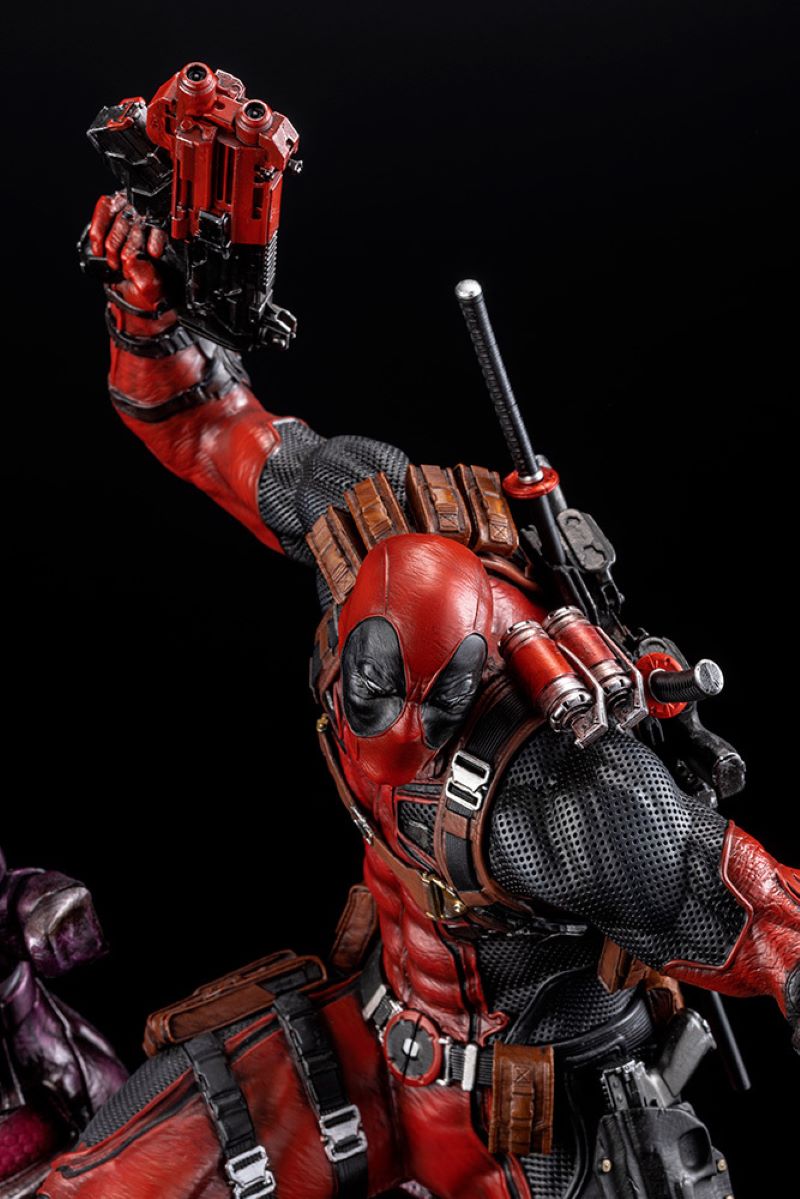 Deadpool FINE ART STATUE Signature Series Feat. Kucharek Brothers