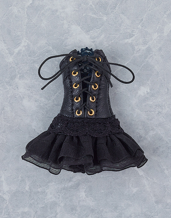 figma Female Body (Yuki) with Black Corset Dress + Fur Coat Outfit