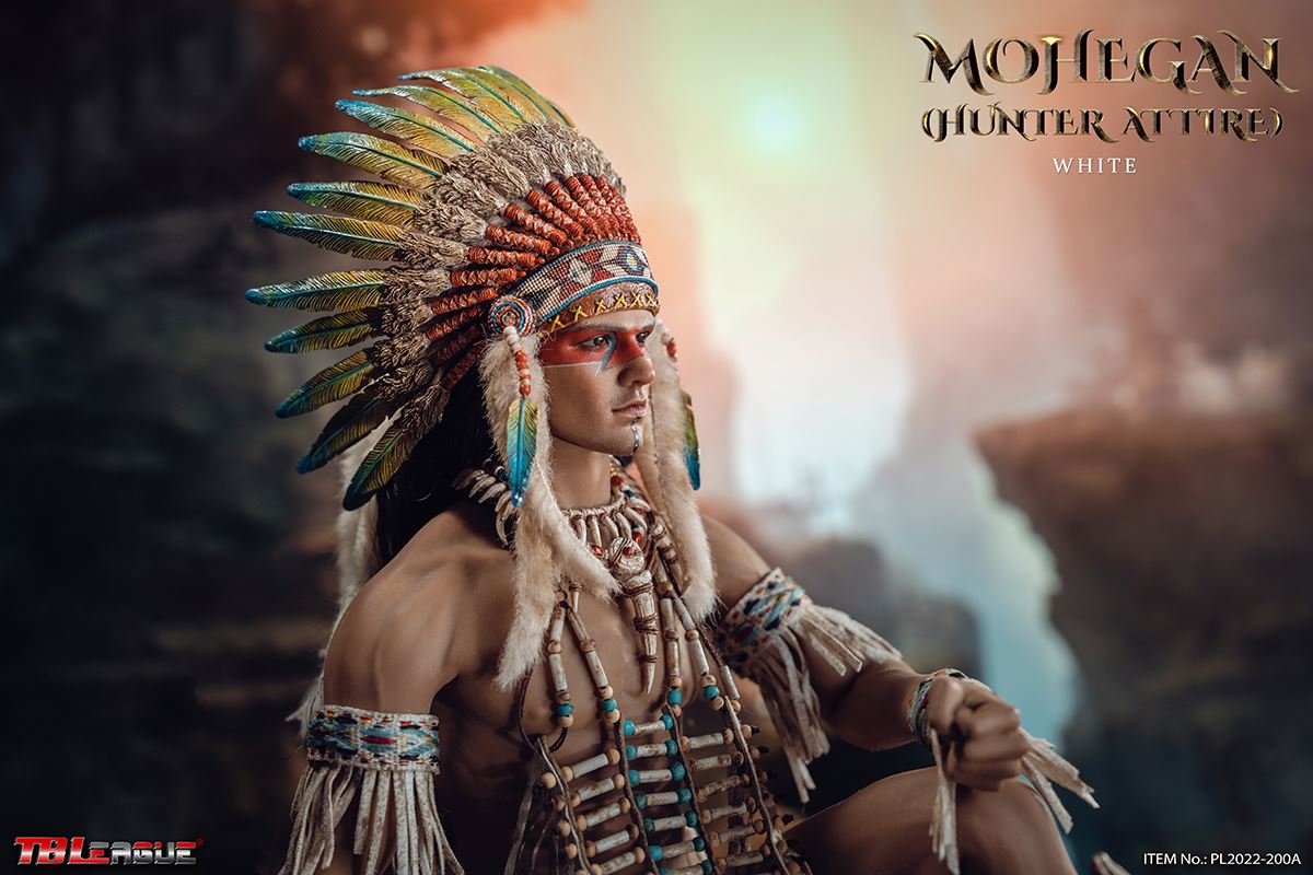 Mohegan (Hunter Attire) White / Brown 1/6