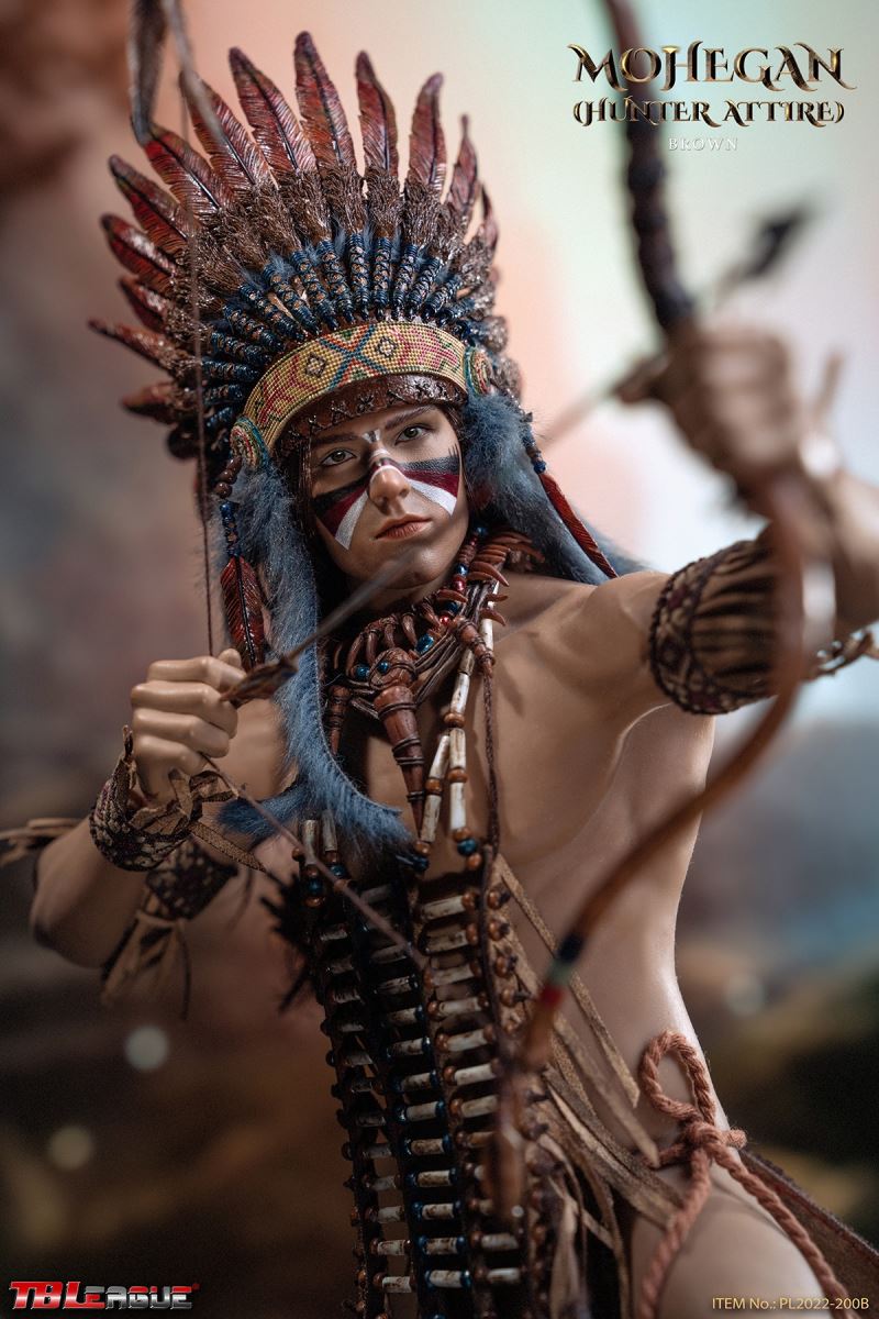 Mohegan (Hunter Attire) White / Brown 1/6