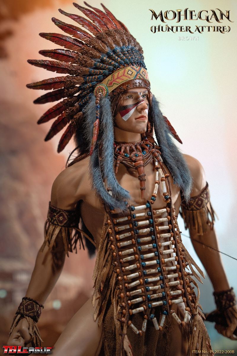 Mohegan (Hunter Attire) White / Brown 1/6