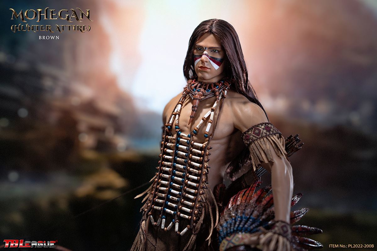 Mohegan (Hunter Attire) White / Brown 1/6