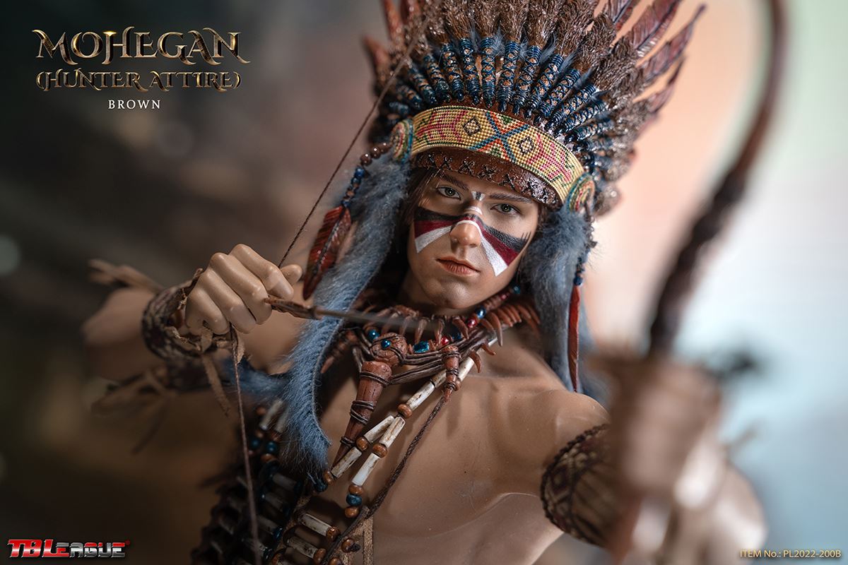Mohegan (Hunter Attire) White / Brown 1/6