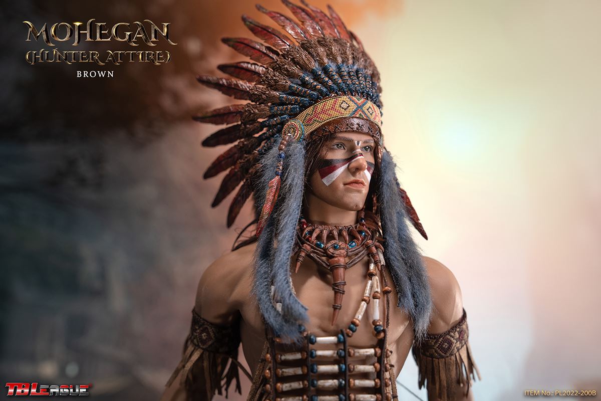 Mohegan (Hunter Attire) White / Brown 1/6