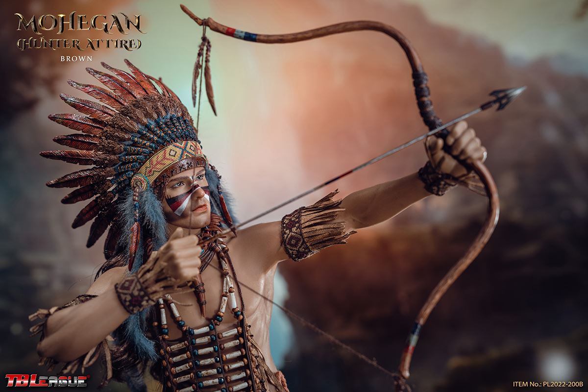 Mohegan (Hunter Attire) White / Brown 1/6