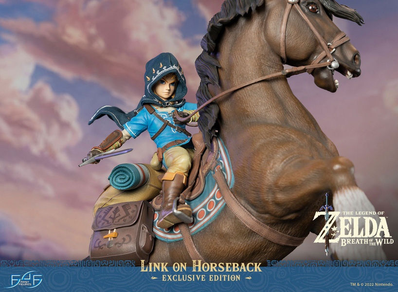 THE LEGEND OF ZELDA: BREATH OF THE WILD - LINK ON HORSEBACK (EXCLUSIVE EDITION)