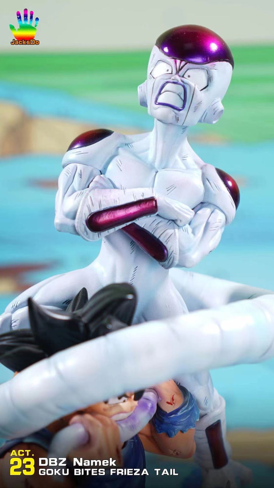 Son Goku Bite Frieza's tail - Dragon Ball 1/8