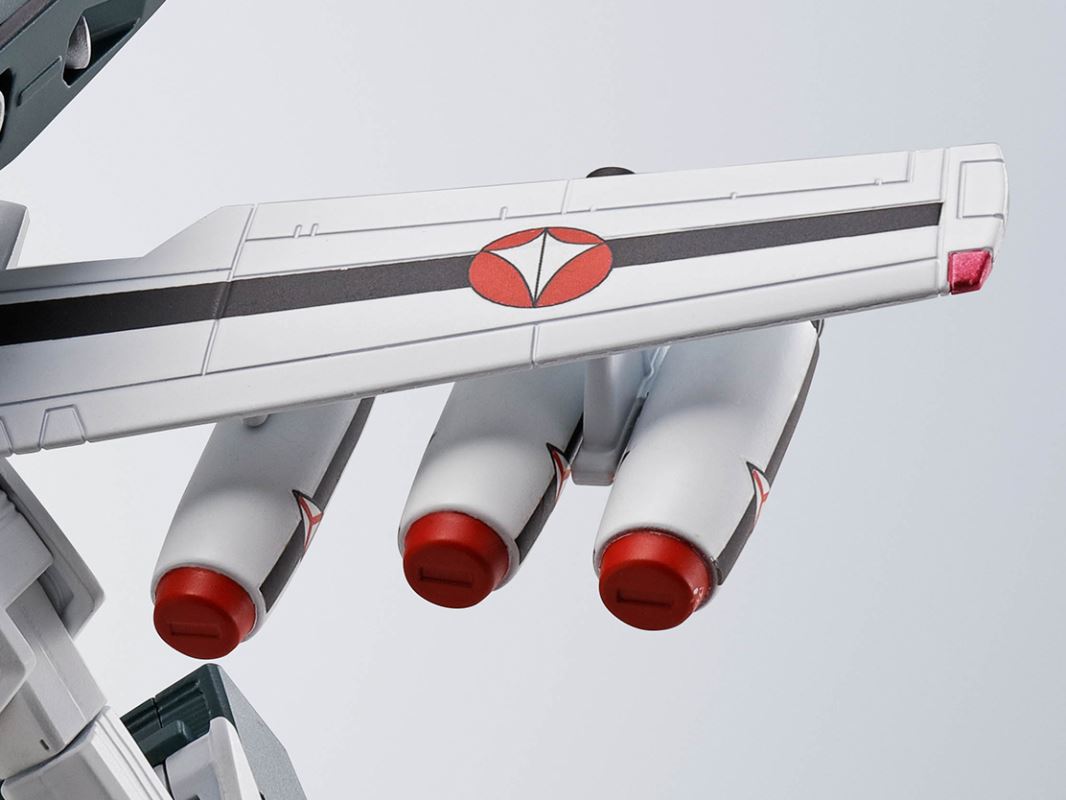 HI-METAL R VF-1S Super Valkyrie (Hikaru Ichijo)