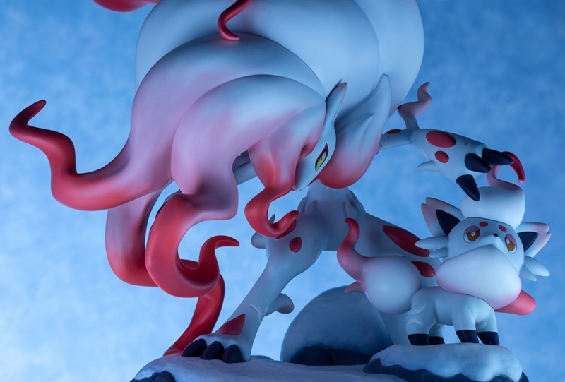 Pokemon Center Original Figure Jade Zorua & Jade Zoroark