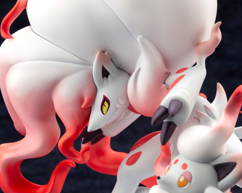 Pokemon Center Original Figure Jade Zorua & Jade Zoroark