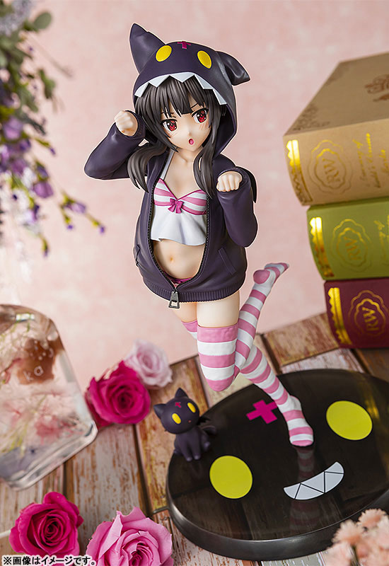 CAworks Anime KonoSuba Megumin Hoodie Look Chomusuke ver 1/7