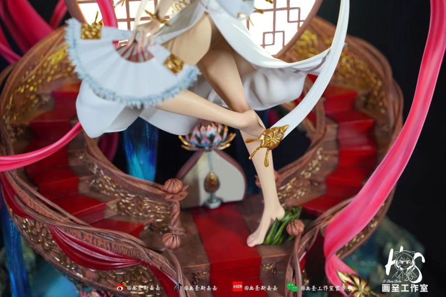 The original national style statue