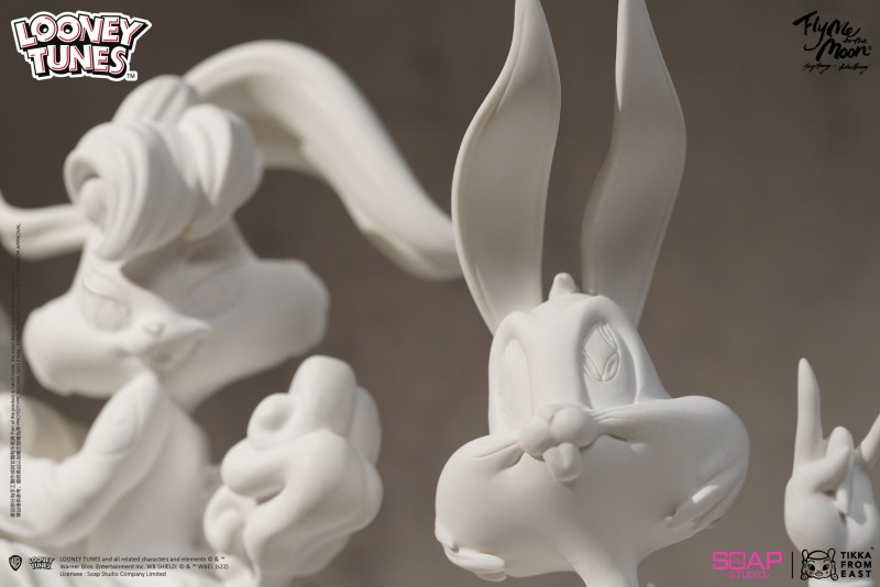 Bugs Bunny & Lola Bunny (Fly Me to the Moon)