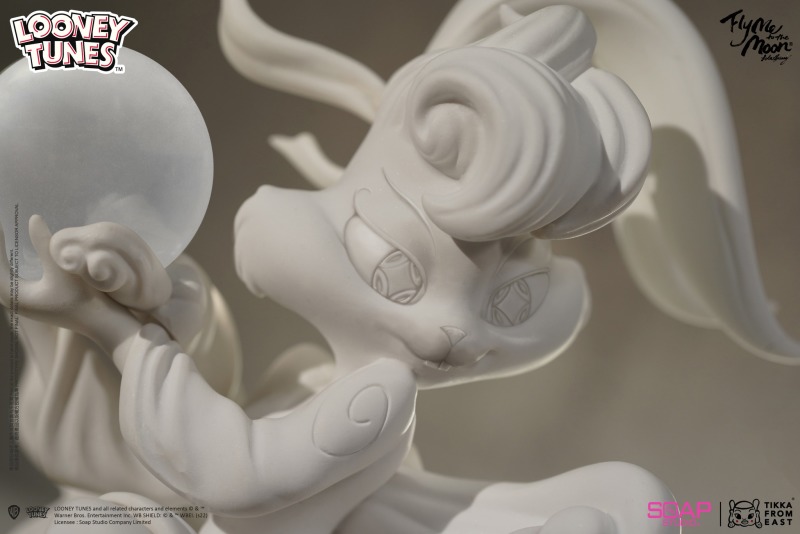 Bugs Bunny & Lola Bunny (Fly Me to the Moon)