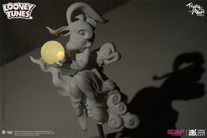 Bugs Bunny & Lola Bunny (Fly Me to the Moon)