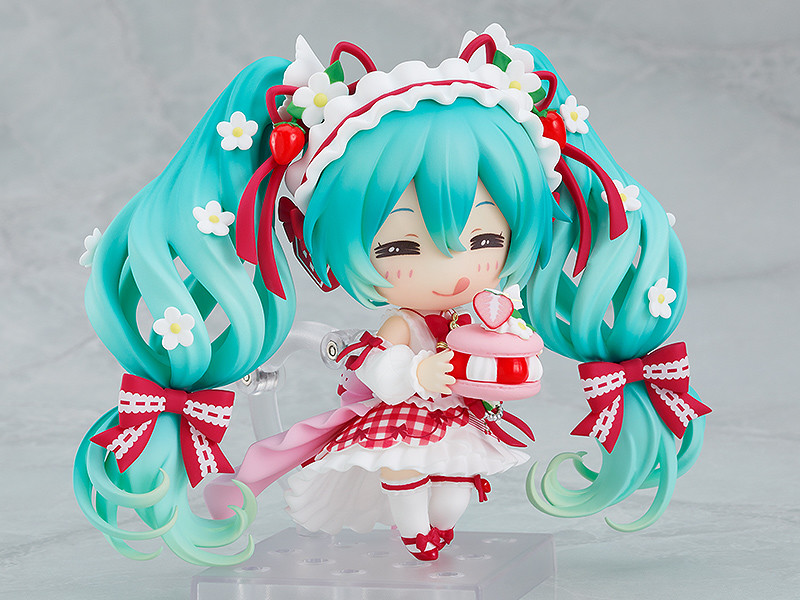 Nendoroid Hatsune Miku 15th Anniversary Ver
